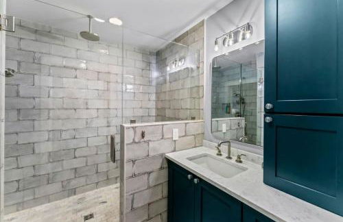 Amazing Rooftop Patio Overlooking street - Foto 5