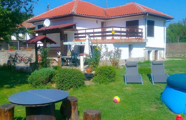 Villa Kalin - Photo 1