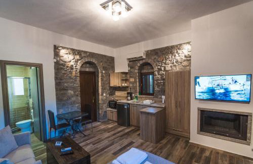 Avgonima All Seasons Hotel - Photo 6