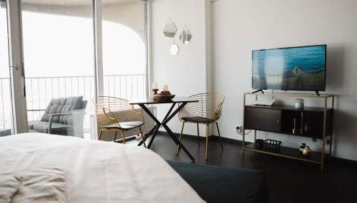 Hohes Apartment mit Weitblick über Augsburg - Foto 4