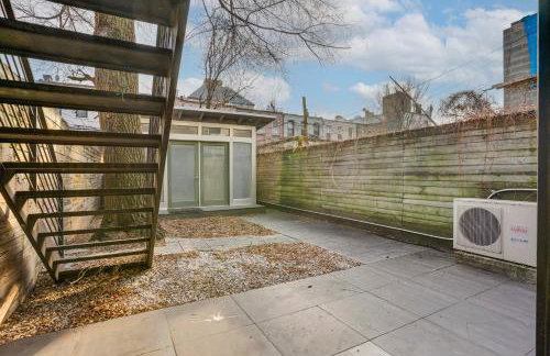 Shared Yard Space! Garden-Level Unit in Bed-Stuy - Foto 21