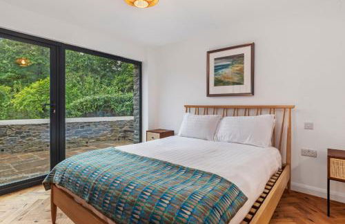 Mill Lodge, Middle Mill, Solva, Pembrokeshire - Photo 12