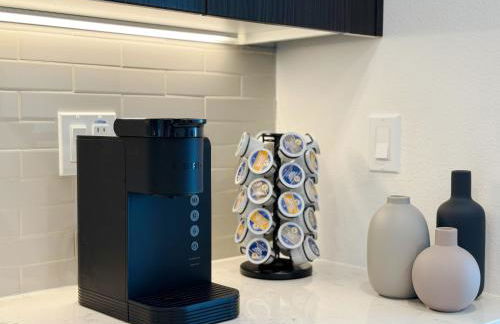 Modern Hollywood Home Sunset View & Free Parking - 10mins to Universal Studios - Foto 4