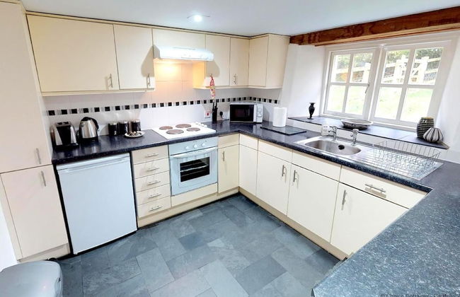 Buckland Brewer COB Barn 2 Bedrooms - Foto 4