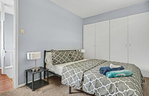 Home for summer with pool, pool table, outdoor kitchen,patio and balcony - Foto 31