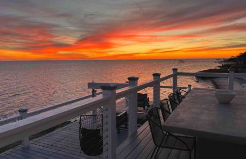 Private Waterfront Beach House with Fire-pit - Foto 12