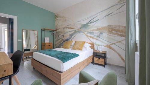 Via Pollaiolo, 55 - Florence Charming Apartments - Comfort e Stile a 350mt dal Tram! First floor with elevator and car places on street - Foto 4, furniture, wardrobe