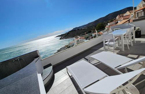 FANTÁSTICO DÚPLEX CON VISTAS IMPRESIONANTES AL MAR - Photo 34