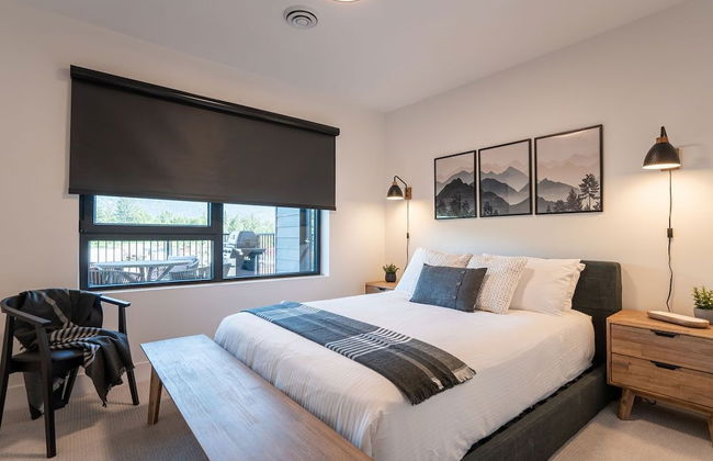 Ghost Peak by Revelstoke Vacations - Photo 2