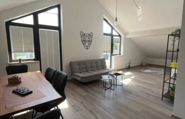 Moderne Wohnung mit Dachterrasse - Foto 6