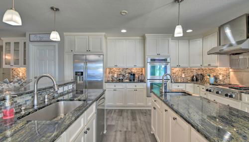 Spacious Granbury Home with Lakefront Outdoor Oasis! - Foto 3