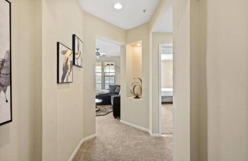 Luxury 2BR/2BA! 5 MIN to Disney! - Photo 8