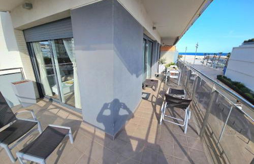 Ideal for families on the beach in Barcelona with a pool - Photo 23