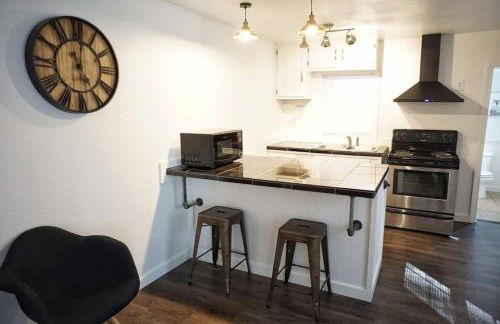 Fox Den- Pet Friendly Suite in Shaver Lake - Photo 4