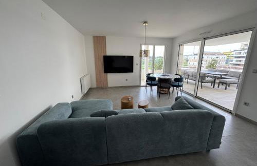 Appartement cosy avec terrasse - Photo 2