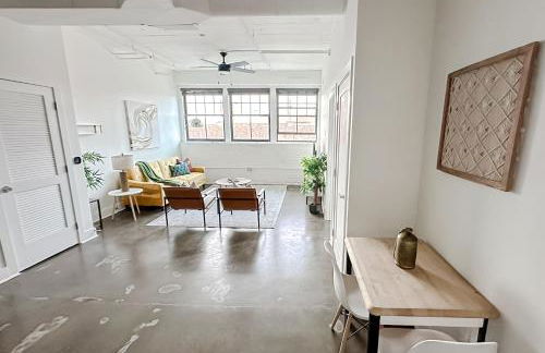 Sleepover Charming 1BD 1BA Wichita Lofts - Foto 31