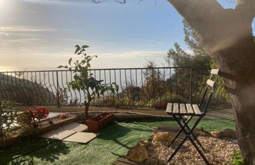 Appartement Eze Village proche Monaco fabuleuse vue mer et vieux village - Foto 17