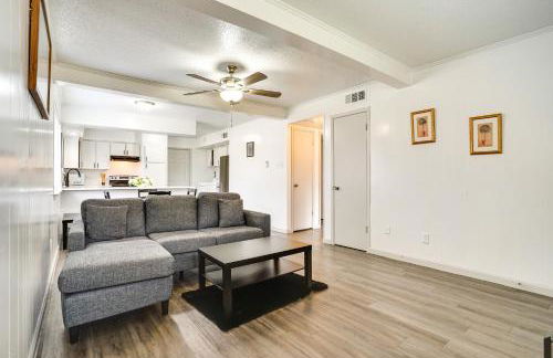 Near Globe Life and ATandT! Convenient Unit with Patio - Foto 5