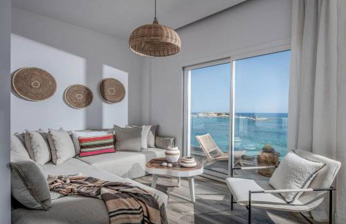Khroma Luxury Suite 3- Beach front apartment - Photo 9