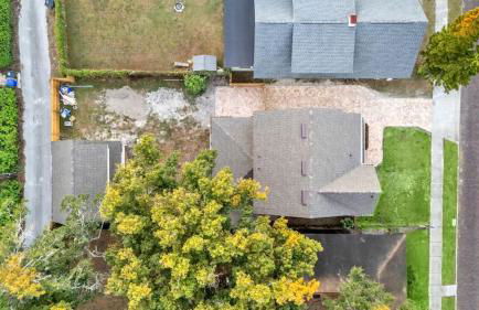 6 Bedroom with Guest House Walk to Lake & Shops - Foto 56