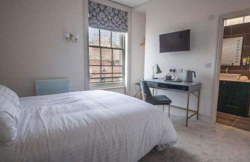 The Old Custom House - Photo 12