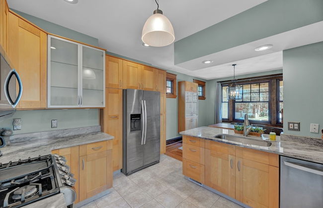 Oakley Square 3br Charmer - Total Walkability 3 Bedroom Home by RedAwning - Foto 11