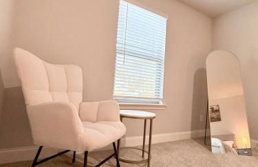 Luxury 5 Bedroom 4 bath open kitchen living room - Foto 38