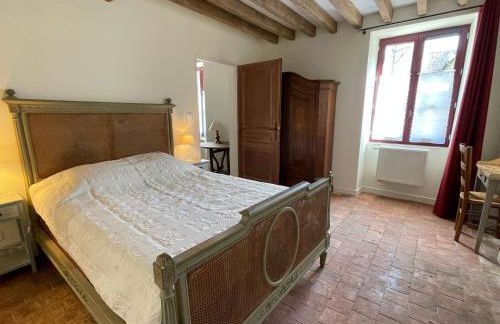 Gîte La Maison des Poètes de 1 à 6 personnes à Treigny Perreuse - Foto 37
