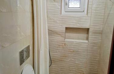 Lefteris Rooms - Foto 17