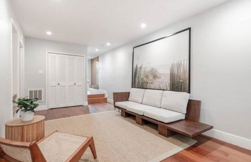 Charming Victorian Oasis with an Elegant and Spacious Haven - Foto 51