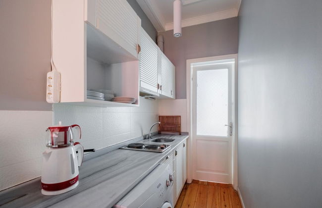 Chic Flat With Balcony 5 min to Taksim Sq - Foto 6