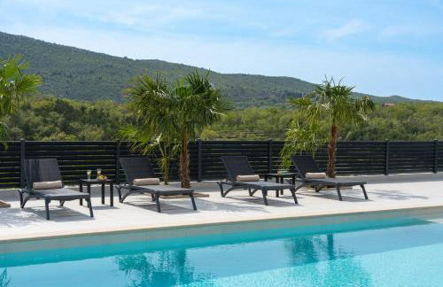 Villa Carmen with 5 en-suite bedrooms, 48 sqm pool, 8km from sea - Photo 53