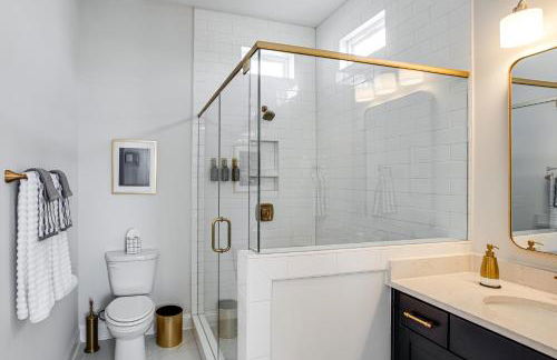 Boat-Ready Location! Airy Greenwood Family Cottage - Foto 14