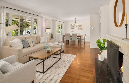 DT Bellevue Hidden Gem With a View & AC - Foto 1