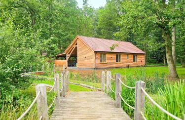 Hay's Wood Retreat - Holiday Lodges - Foto 13