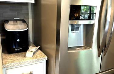 Hole in One Place with Hot Tub and Ping Pong - Foto 6