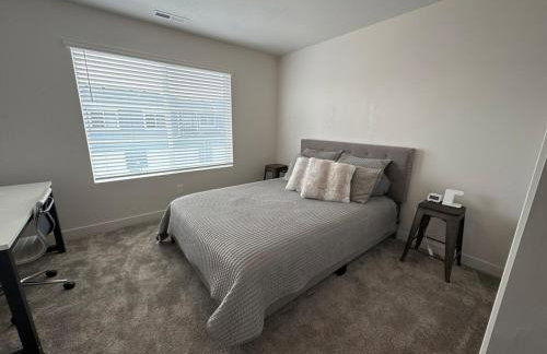 Great Location Sleeps 8 with 5 Beds and 3 Baths - Foto 2