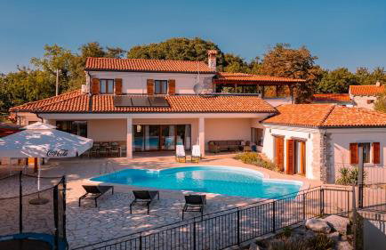 Villa Arton heated swimming-pool - Photo 1