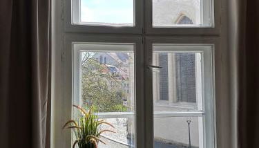 Altstadt Apartment Zittau - stilvolle familienfreundliche Ferienwohnung 78qm am Zittauer Museum und Zittauer Gebirge im Herzen der Oberlausitz mit eigenem Parkplatz ideal zum Wandern im Dreiländereck - Foto 5