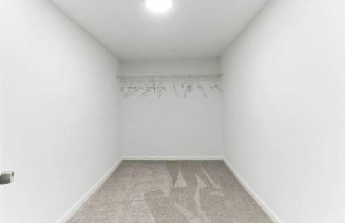 Retro Cumberland 2-Story Hangout near Six Flags - Foto 8