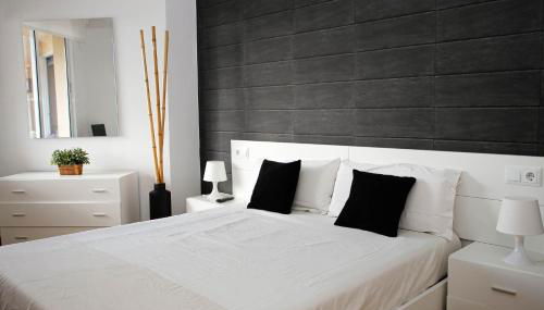 AT059 Reformed & Beach Views, Airco, WiFi - Foto 5