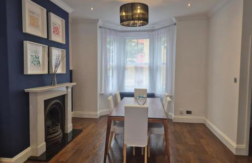 Bright 4 double bedroom victorian house - Photo 3