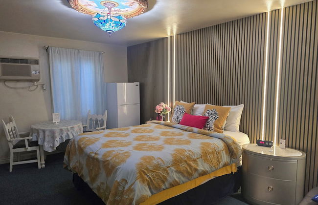 The New Star Motel with Studio-Kitchens: 1950s Extended-Stay Lodging and Retreat Center - Foto 67