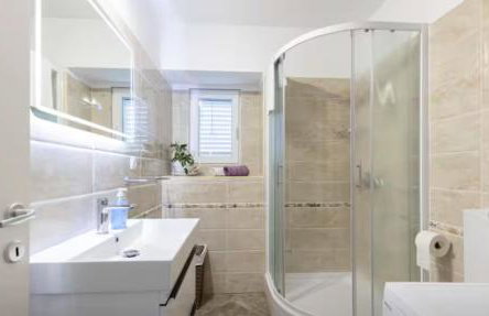 Charming village house with pool - Photo 38