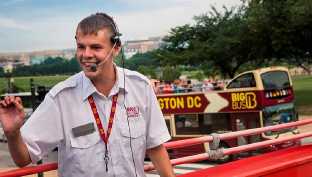 Big Bus Washington DC Hop-On Hop-Off Tour - Photo 3