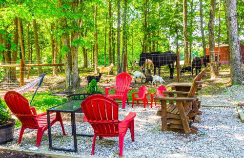 Almost Heaven Farmers Paradise on 50 Acres! - Foto 28