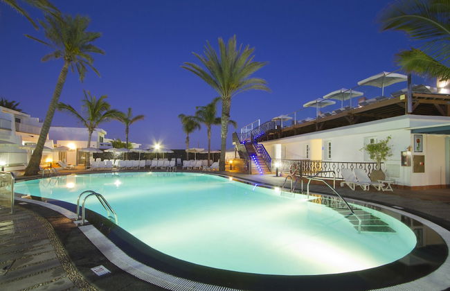 Plus Fariones Apartamentos - Photo 38