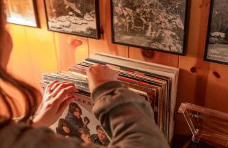 BunkHouse 1960's Camp Vibe with Timeless Wet Bar - Foto 16