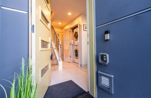 Rooftop access and Views Lake Union Lookout - Photo 21