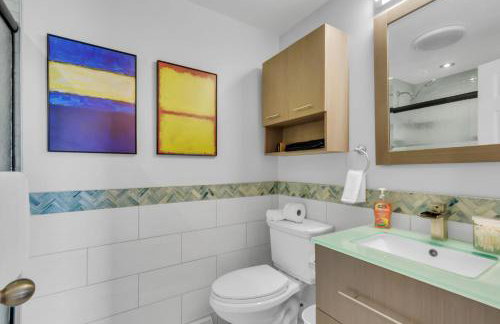 Chic Family Retreat with Game Room backyard with fire pit and minutes to Downtown! - Photo 34